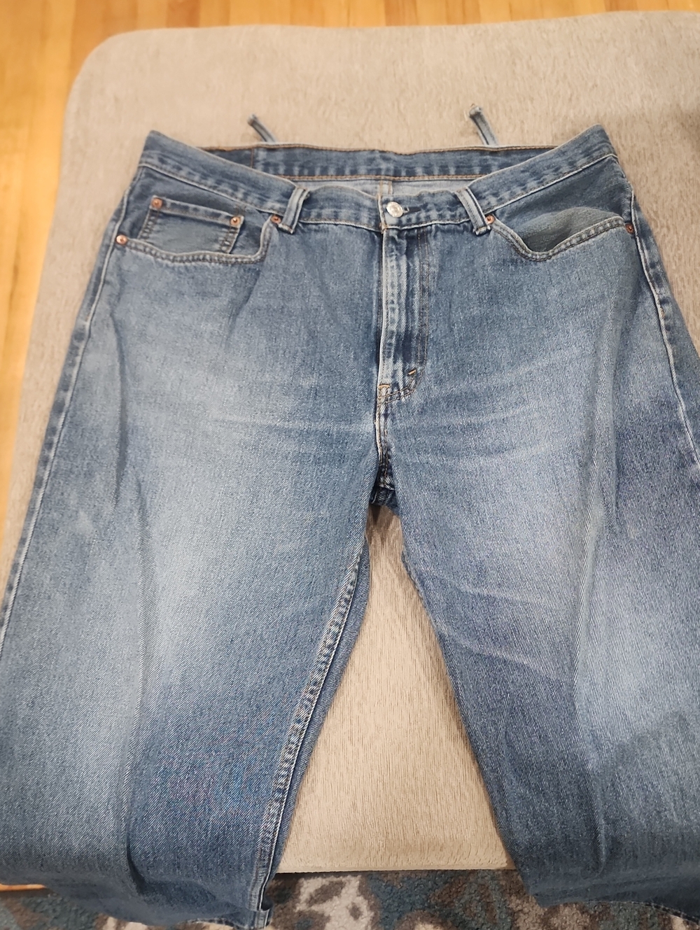 Levi's Men's Medium Blue Relaxed Jeans Size 38×32 Circa 2010